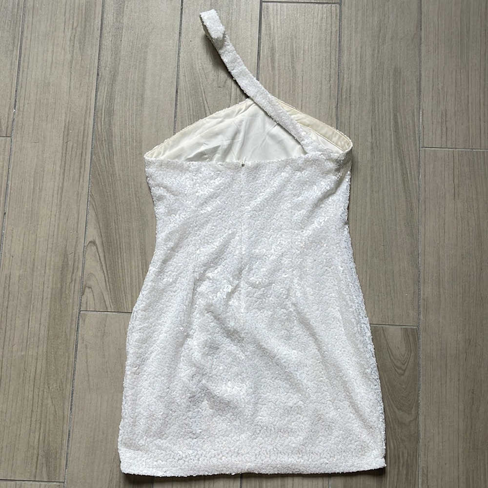Superdown Cicely Mini Dress in White - Picture 7 of 7